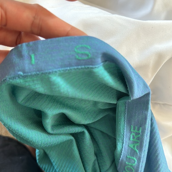 Lululemon - Metal Vent Tech 2.0 SMALL - Picture 4 of 4